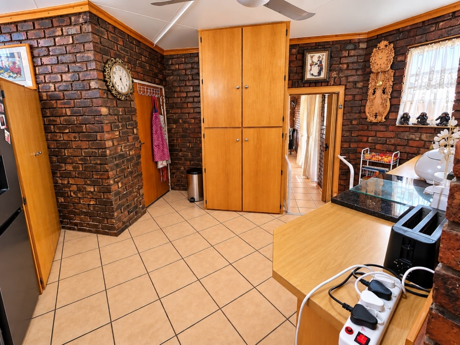 3 Bedroom Property for Sale in Uitsig Free State